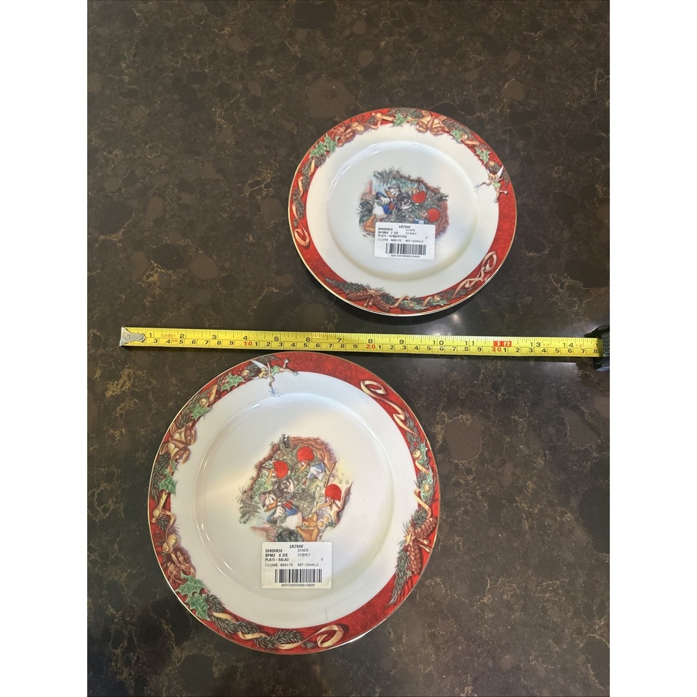 DISNEY ~ Stefan Lindahl Fyrklovern ~ Donald Duck CHRISTMAS PLATES ~ 2PC ~ RARE